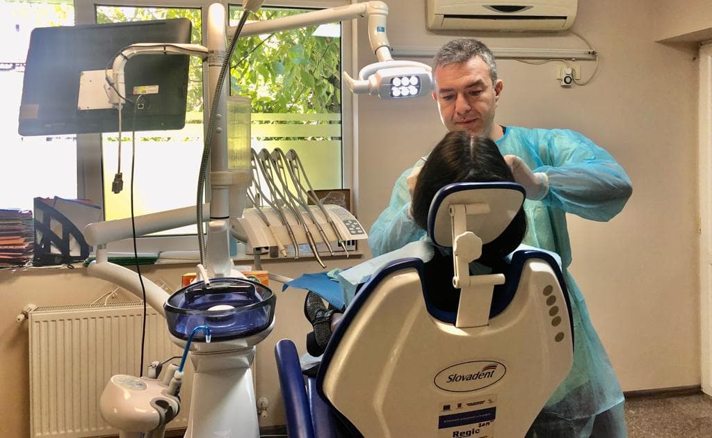 Clinica stomatologica Policlinica Dr. Afrem - Craiova